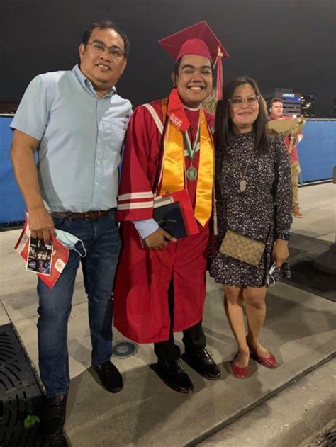 Son Of Pinoy Couple In Us Gets Highest Honors At Graduation Gma News