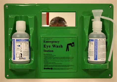 When an accident happens, safety equipment needs to be easy to find. Fichièr:2008-07-02 Eye wash station.jpg - Wikipèdia