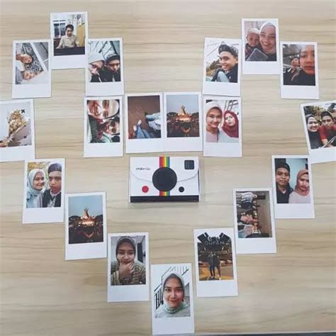 Cara Menata Polaroid Bentuk Love Untuk Hiasan Dinding Kamar