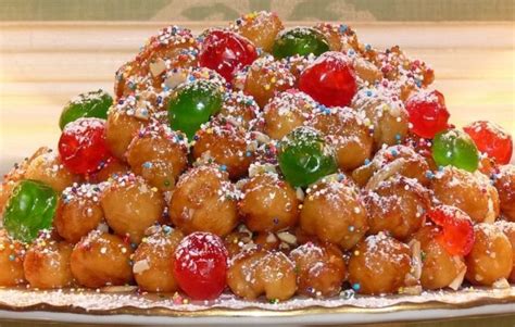 Cute little balls of fried dough are coated in sweet honey and topped with your. Struffoli: Italian Christmas Tradition - Natale, la ...