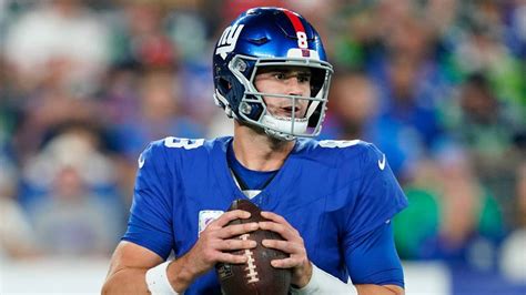 Giants Legend Eli Manning Discusses Faith In Daniel Jones Yardbarker