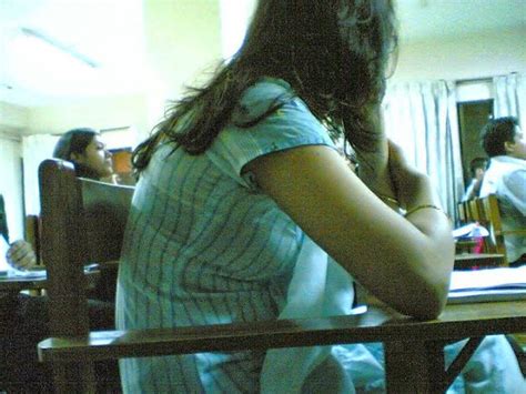 bangladeshi girls photo bangladeshi private university girl showning sexy boobs