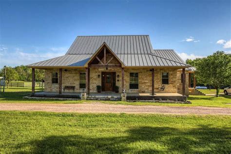 View photos, see new listings, compare properties and get information on open houses. Texas Limestone Ranch Style Homes | 3 | Home | Pinterest ...