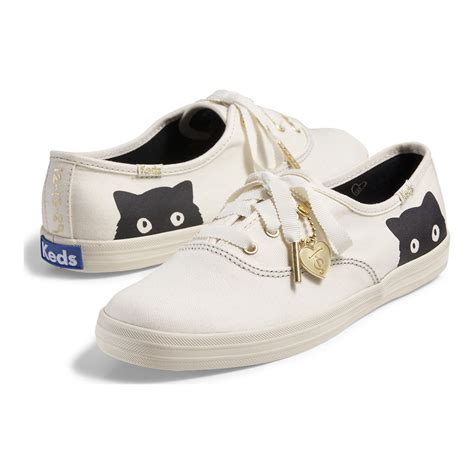 Tennis Shoes With Cats On Them