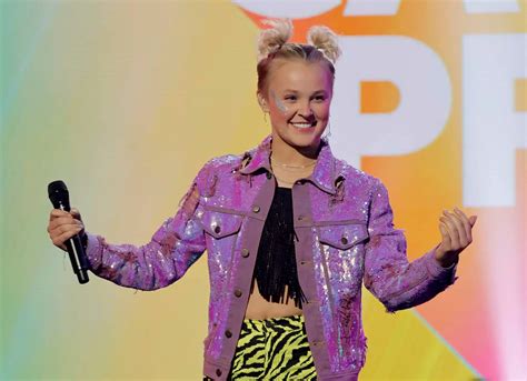 Jojo Siwa Reflects On Being A Gay Icon