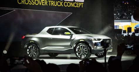 Hyundais Santa Cruz Crossover Truck Concept Boasts Extendable Bed