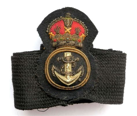 Royal Navy Petty Officers Cap Badge In Helmet And Cap Badges