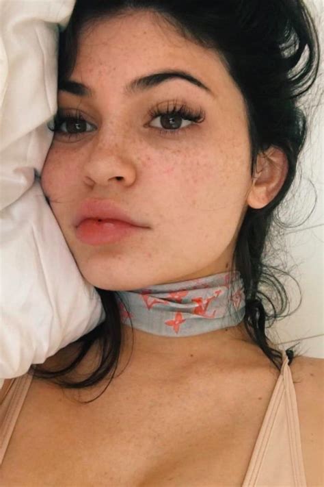 Kylie Jenner Embraces Her Natural Freckles In A Gorgeous Makeup Free Selfie Gorgeous Makeup