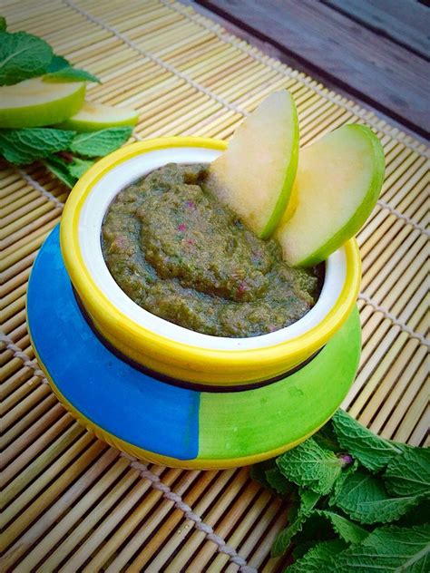 Apple cider is the most popular type of vinegar. Green Apple & Mint Chutney (With images) | Apple mint ...