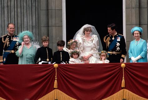 Of Crowns And Rings Images Of Royal Weddings Over A Century The New