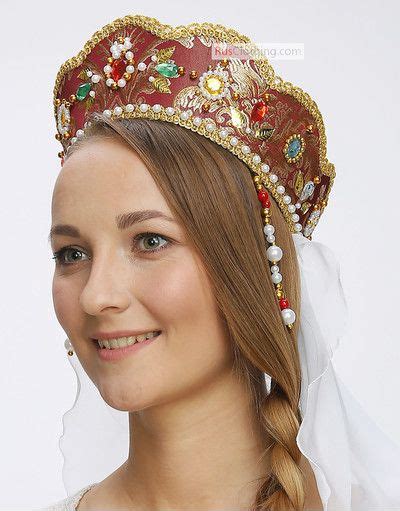 kokoshnik knyaginya russian fashion valenki pearl ornaments white veils