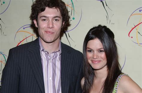 rachel bilson apologizes for breaking fans hearts back in the day
