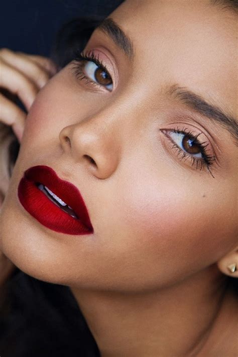 Clever Eye Makeup Tips To Go With Red Lipstick Makeup