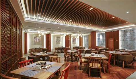 Restaurant Ceiling Designs For An Attractive Dining Space