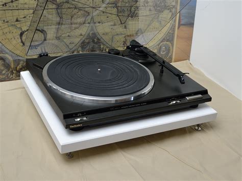 Pure White Turntable Stand White Caesarstone Turntable Stand