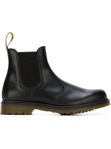 Also set sale alerts and shop exclusive offers only on shopstyle. Dr. martens 'chelsea' Boots in Black for Men | Lyst