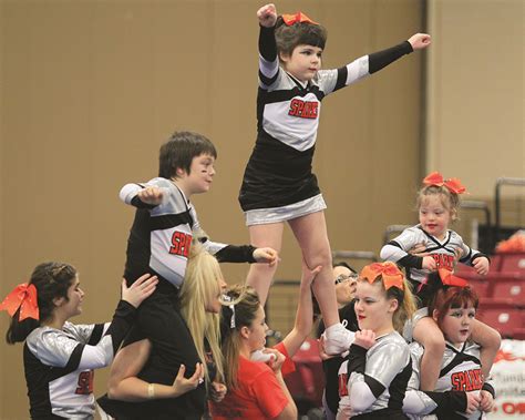 Midwest cheer competition comes to Toledo - The Blade