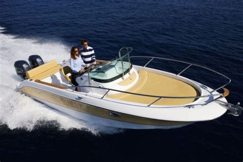 And if the accident / insurance. Gras Savoye Yachting launches a new insurance product for charter companies