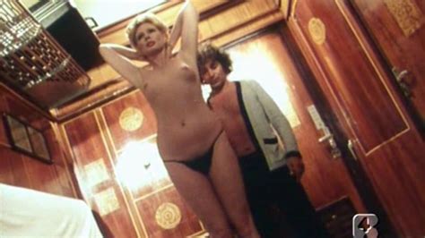 Naked Annie Belle In La Compagna Di Viaggio My Xxx Hot Girl