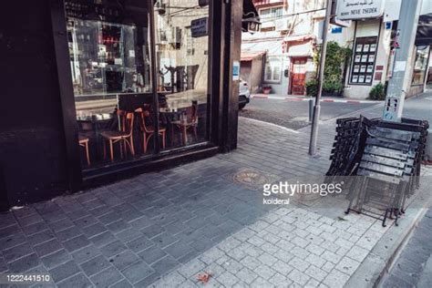 Old Tavern Exterior Photos And Premium High Res Pictures Getty Images