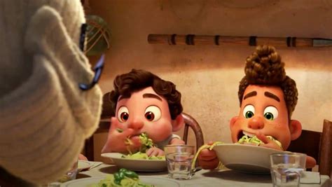 A fin de cuentas, que dos niños que también son monstruos marinos vivan un verano en tierra firme podría ser la base para una historia con muchas más aspiraciones de la que realmente tiene, ya que lo cierto es que no deja de ser una película sobre la amistad y aceptar al diferente. Luca: Pixar revela el argumento y una nueva imagen de su ...