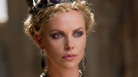 Universal has revealed another chilling photo of charlize theron in snow white and the huntsman, the upcoming dark fairytale reworking in which she stars as the evil queen to kristen stewart's warrior princess. Charlize Theron rules in 'Snow White and the Huntsman ...