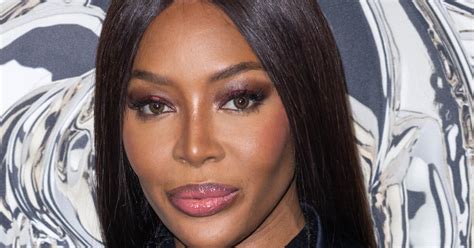 Naomi Campbell Maman Superbe Photo Avec Bébé Pour Vogue Et Révélations Purepeople