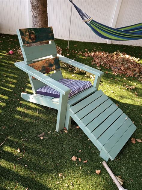 Many chair plans to choose from: My Chair based on Ana's Modern Adirondack Chair | Ana White