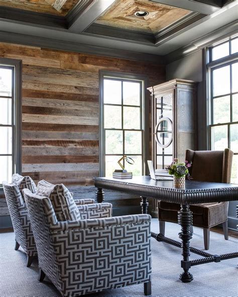 I'll show you how to use all of those things in creating rustic decor that is totally warm and cozy. Pin by Lori Loftin on Mountain retreat | Rustic chic style ...