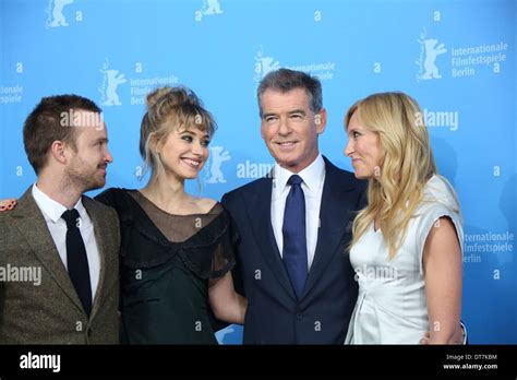 Imogen Poots Aaron Paul