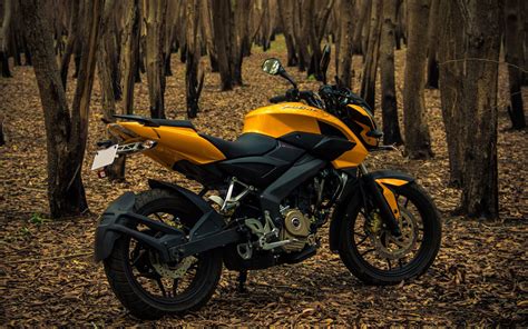 Check mileage, colors, ns200 speedo, user reviews satin blue, pewter grey, pearl white, burnt red. wallpapers: Bajaj Pulsar 200 NS Wallpapers