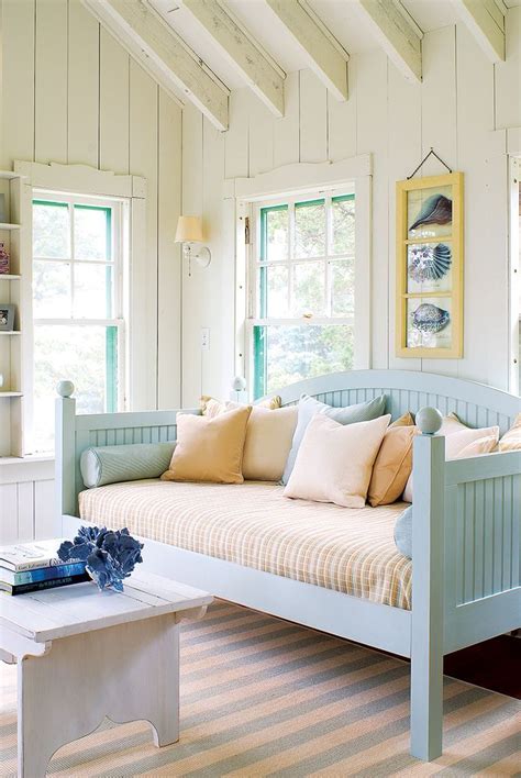 34 affordable cottage decorating ideas you should copy beach house interior beach cottage