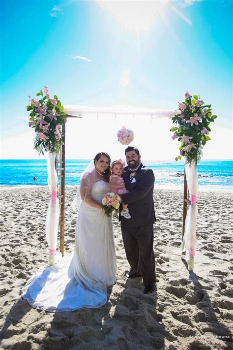 Sunset cliffs, san diego, california. Summertime Windansea Beach Wedding - AbounaPhoto
