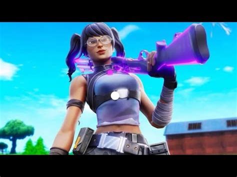 They rotate the model of the new straw ops skin, change the background the character is in, and finally select a new back bling from a huge list. Crystal Skin gameplay Fortnite / Befor you buy - YouTube