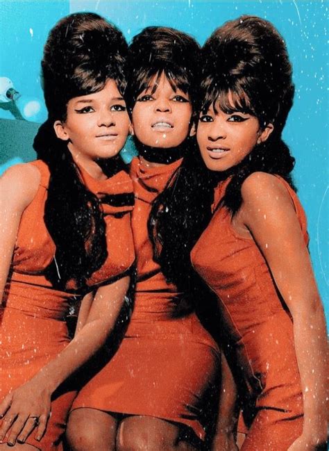 The Ronettes The Ronettes Vintage Aesthetic Music Bands Girl Groups