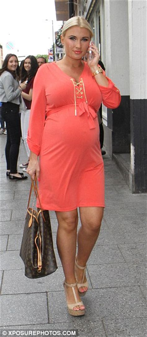 Sam Faiers Pats Heavily Pregnant Sister Billies Tummy As She Stuns In Neon Dress Daily Mail