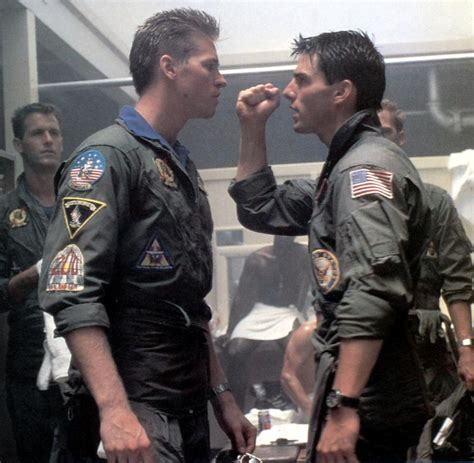 Isi trailer perdana film top gun: Tom Cruise: „Top Gun 2"? Das kann sehr, sehr schwul werden ...