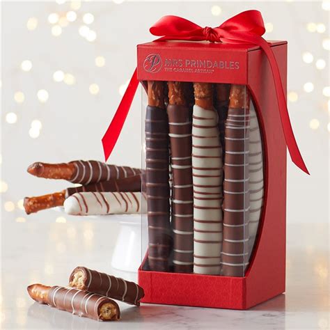 Holiday Chocolate And Caramel Dipped Pretzels 9pc T