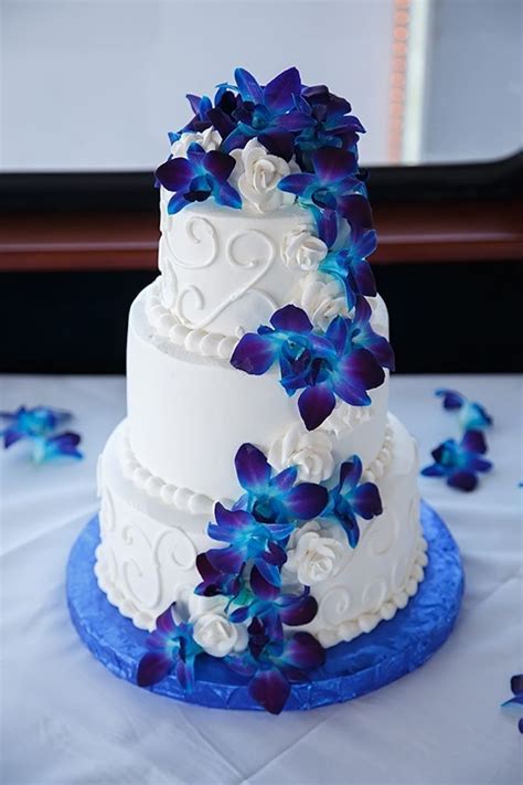 blue and white quinceanera cakes
