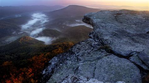 The Appalachian Trails Most Famous Viewpoints Are More Popular Than