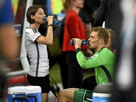 Manuel neuer complete bio & career. Goalkeeper Manuel Neuer and girlfriend Kathrin Glich | World cup champions, World cup