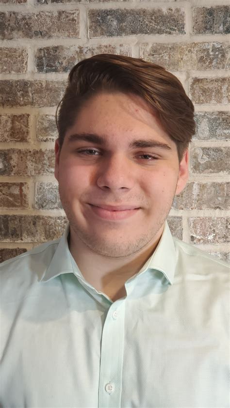 2 Lindenhurst High School Students Named 2021 Commended Student