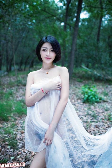 30 Pic Foto Bugil Model Asia Mulus Rumah Seks