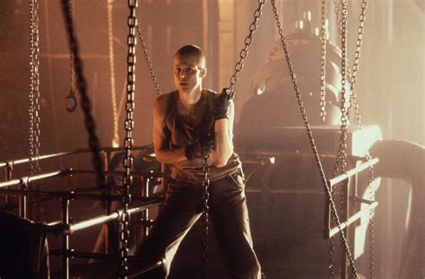Alien 3 Movie Still 1992 Sigourney Weaver As Ripley Aliens Movie