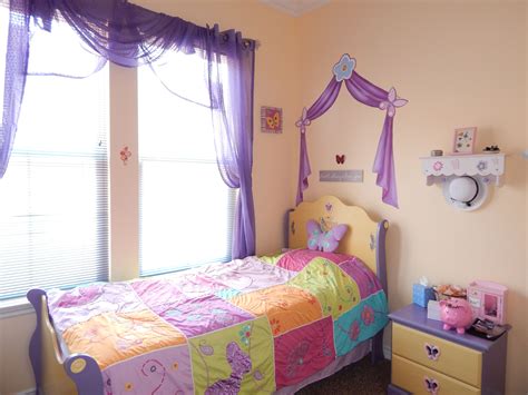 Pretty Purple Curtain For A Little Girls Princess Bedroom Girls