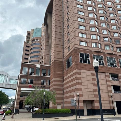 Cincinnati Marriott At Rivercenter Hotel In Covington