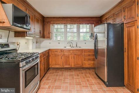 1800 Farmhouse For Sale In Smithsburg Maryland — Captivating Houses