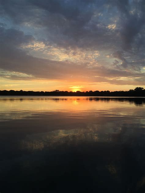 Pretty Sunset Over A Lake Pretty Sunset Sunset Lake