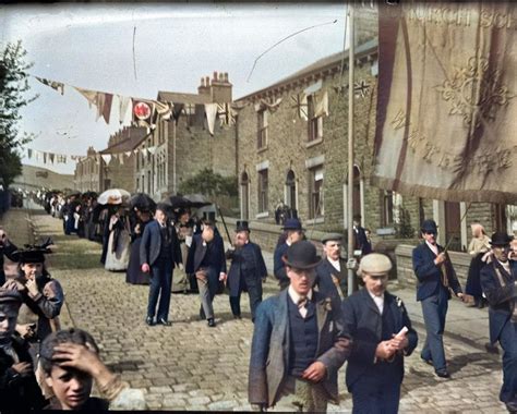 Life During Edwardian Britain Through Striking Colorized Photos
