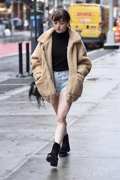 Maisie Williams In Denim Shorts Oout In New York 09102018 Hawtcelebs